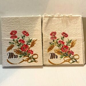 Mr and Mrs Canon Hand Towel Floral Print Fringe Set Vintage MCM Made in USA NOS